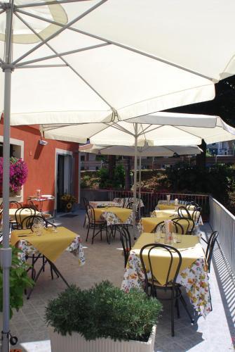 L'ombrosa Hotel